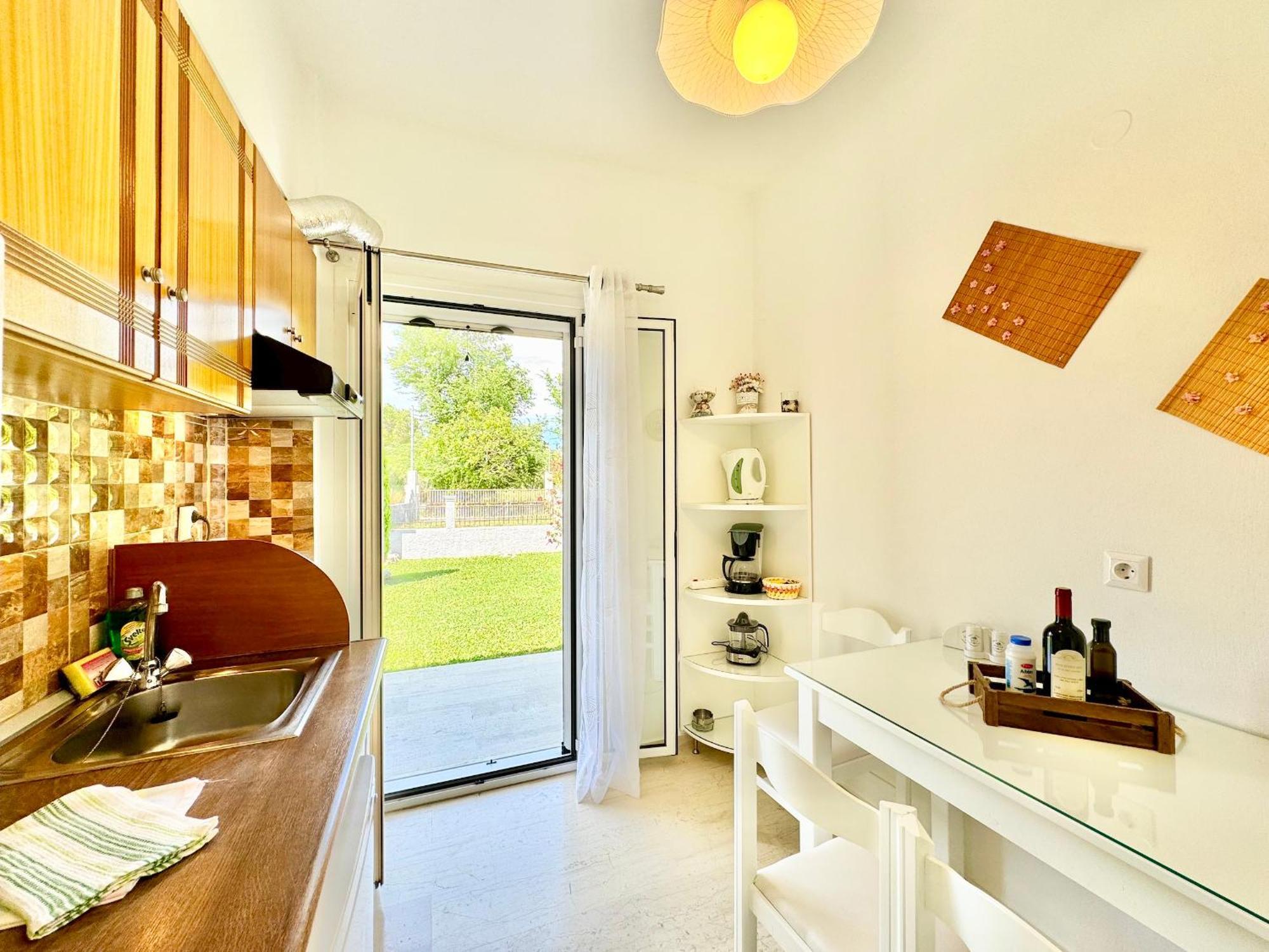 Dafni With Private Pool By Dadovillas *