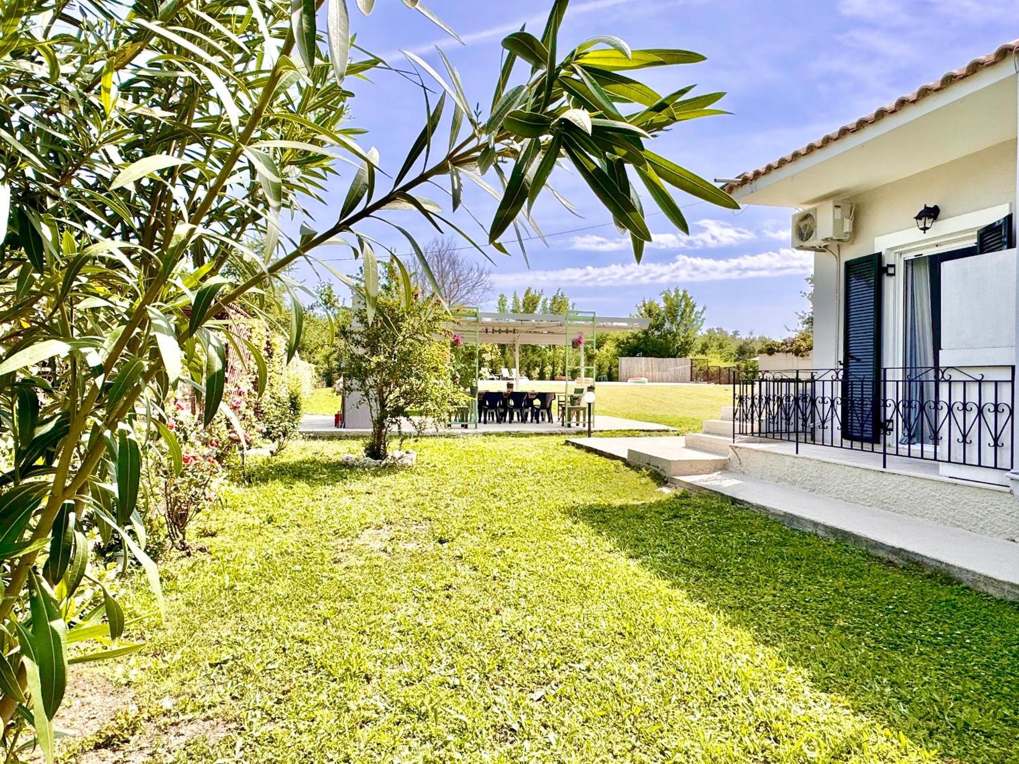 Dafni With Private Pool By Dadovillas Villa *